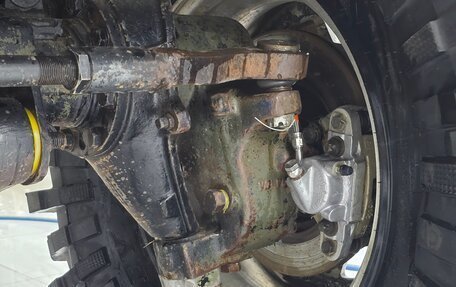 Land Rover Defender I, 1997 год, 2 600 000 рублей, 27 фотография