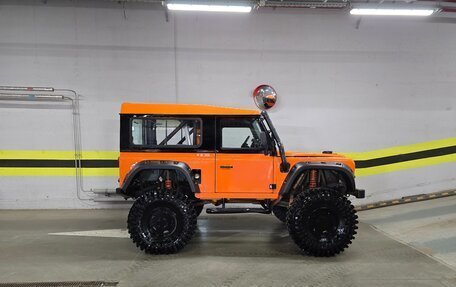 Land Rover Defender I, 1997 год, 2 600 000 рублей, 35 фотография