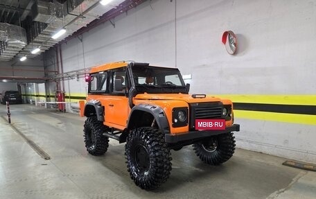 Land Rover Defender I, 1997 год, 2 600 000 рублей, 34 фотография