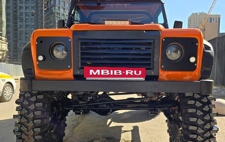Land Rover Defender I, 1997 год, 2 600 000 рублей, 33 фотография