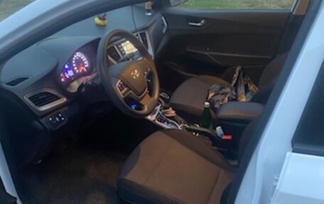 Hyundai Solaris II рестайлинг, 2019 год, 1 450 000 рублей, 2 фотография