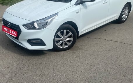 Hyundai Solaris II рестайлинг, 2019 год, 1 450 000 рублей, 6 фотография