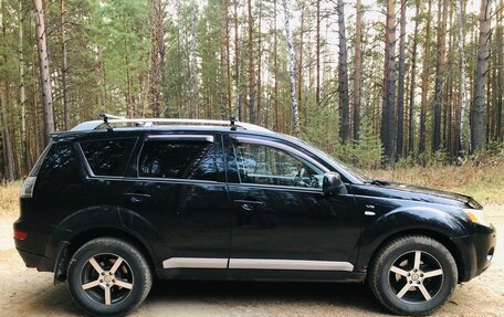 Mitsubishi Outlander III рестайлинг 3, 2008 год, 1 000 000 рублей, 4 фотография