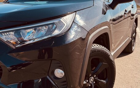 Toyota RAV4, 2021 год, 3 100 000 рублей, 13 фотография