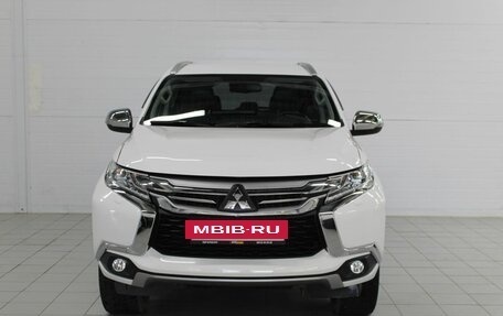 Mitsubishi Pajero Sport III рестайлинг, 2018 год, 2 860 000 рублей, 2 фотография