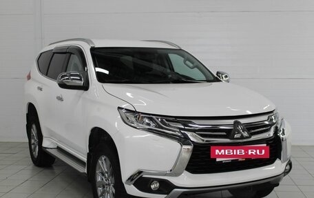 Mitsubishi Pajero Sport III рестайлинг, 2018 год, 2 860 000 рублей, 3 фотография