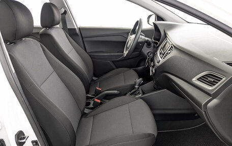 Hyundai Solaris II рестайлинг, 2020 год, 1 700 000 рублей, 24 фотография