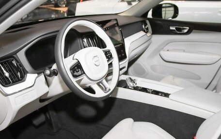 Volvo XC60 II, 2025 год, 8 700 000 рублей, 2 фотография