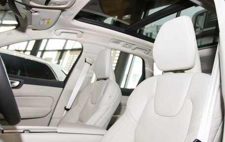 Volvo XC60 II, 2025 год, 8 700 000 рублей, 5 фотография