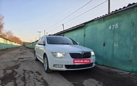 Skoda Superb III рестайлинг, 2012 год, 1 350 000 рублей, 2 фотография