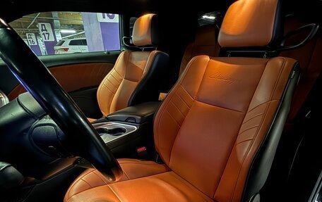 Dodge Challenger III рестайлинг 2, 2019 год, 3 499 999 рублей, 14 фотография