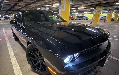 Dodge Challenger III рестайлинг 2, 2019 год, 3 499 999 рублей, 9 фотография