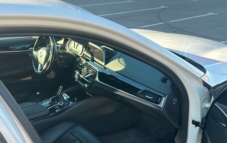 BMW 5 серия, 2018 год, 3 350 000 рублей, 11 фотография