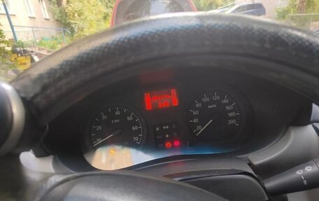 Renault Logan I, 2013 год, 300 000 рублей, 4 фотография