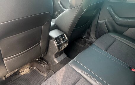 Skoda Karoq I, 2020 год, 2 300 000 рублей, 13 фотография