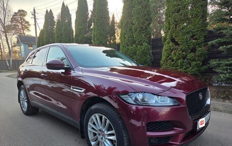 Jaguar F-Pace, 2017 год, 2 490 000 рублей, 1 фотография