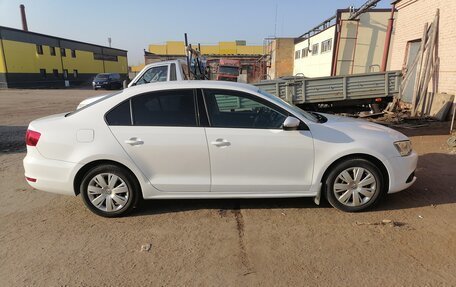 Volkswagen Jetta VI, 2011 год, 685 000 рублей, 14 фотография