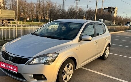 KIA cee'd I рестайлинг, 2009 год, 620 000 рублей, 2 фотография