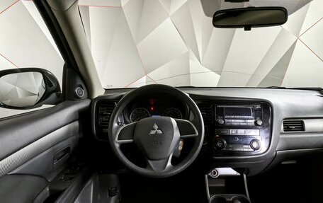 Mitsubishi Outlander III рестайлинг 3, 2012 год, 1 148 000 рублей, 20 фотография