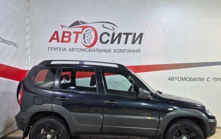 Chevrolet Niva I рестайлинг, 2017 год, 842 000 рублей, 8 фотография