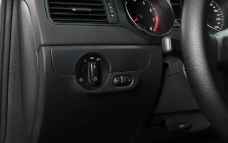 Volkswagen Jetta VI, 2015 год, 1 070 000 рублей, 11 фотография