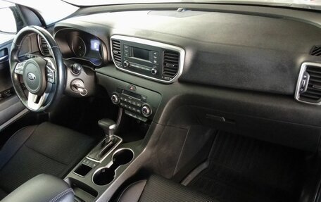 KIA Sportage IV рестайлинг, 2019 год, 2 180 000 рублей, 11 фотография