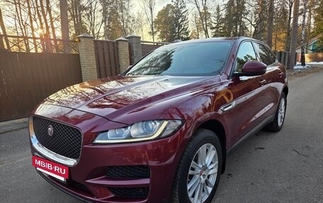 Jaguar F-Pace, 2017 год, 2 490 000 рублей, 10 фотография