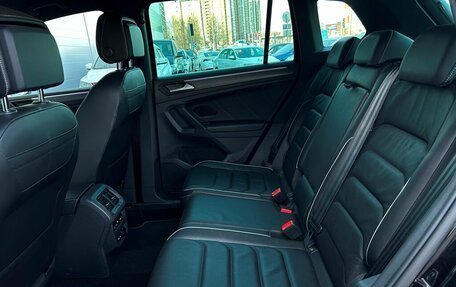 Volkswagen Tiguan II, 2021 год, 3 898 500 рублей, 13 фотография