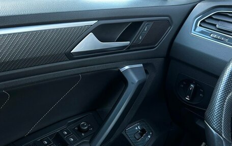 Volkswagen Tiguan II, 2021 год, 3 898 500 рублей, 22 фотография