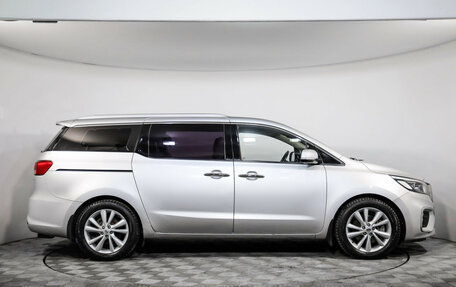 KIA Carnival III, 2018 год, 2 499 000 рублей, 4 фотография