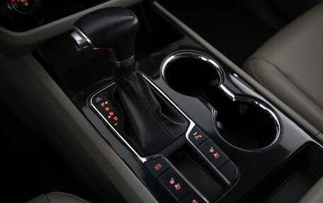 KIA Carnival III, 2018 год, 2 499 000 рублей, 17 фотография