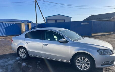 Volkswagen Passat B7, 2011 год, 950 000 рублей, 1 фотография