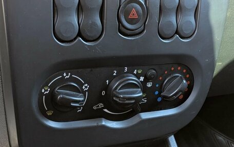 Renault Logan I, 2013 год, 200 000 рублей, 8 фотография