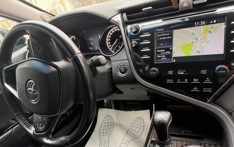 Toyota Camry, 2018 год, 2 550 000 рублей, 6 фотография