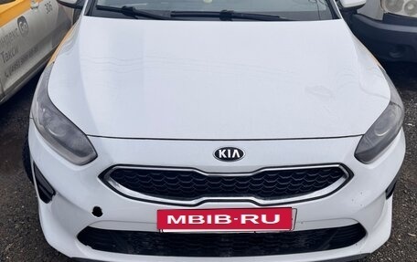 KIA cee'd III, 2021 год, 1 800 000 рублей, 2 фотография