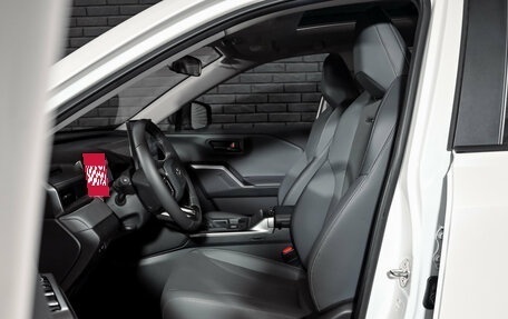 Toyota RAV4, 2025 год, 4 690 000 рублей, 10 фотография