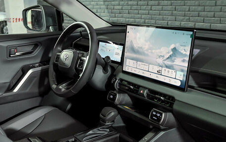 Toyota RAV4, 2025 год, 4 690 000 рублей, 19 фотография