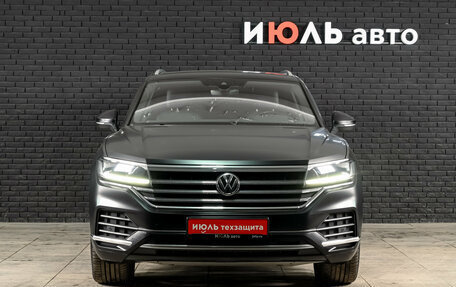 Volkswagen Touareg III, 2020 год, 5 850 000 рублей, 2 фотография