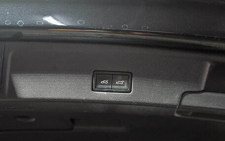 Volkswagen Touareg III, 2020 год, 5 850 000 рублей, 19 фотография