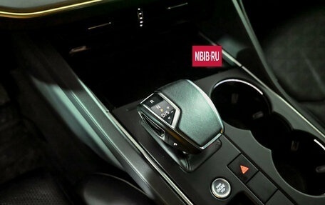 Volkswagen Touareg III, 2020 год, 5 850 000 рублей, 15 фотография