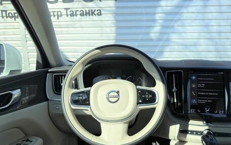 Volvo XC60 II, 2020 год, 4 690 000 рублей, 9 фотография