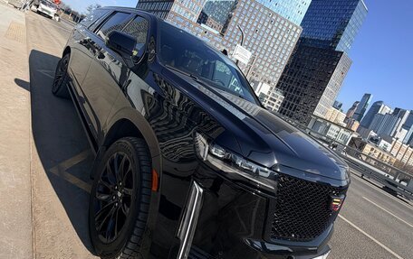 Cadillac Escalade V, 2022 год, 11 000 000 рублей, 4 фотография
