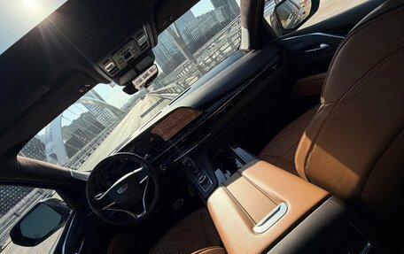 Cadillac Escalade V, 2022 год, 11 000 000 рублей, 9 фотография