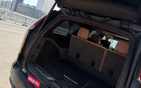 Cadillac Escalade V, 2022 год, 11 000 000 рублей, 14 фотография