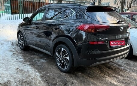 Hyundai Tucson III, 2019 год, 2 300 000 рублей, 1 фотография