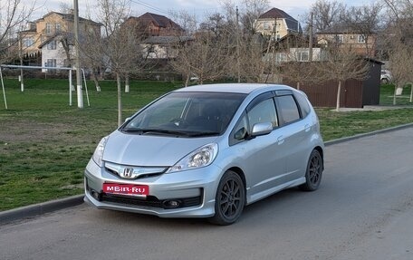 Honda Fit III, 2012 год, 1 155 000 рублей, 1 фотография