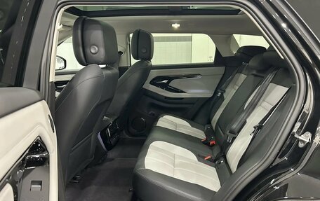 Land Rover Range Rover Evoque II, 2025 год, 6 090 000 рублей, 28 фотография