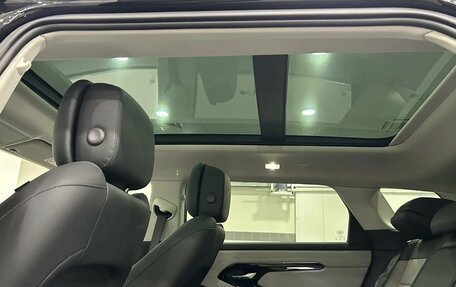 Land Rover Range Rover Evoque II, 2025 год, 6 090 000 рублей, 30 фотография