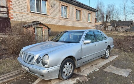 Mercedes-Benz E-Класс, 1997 год, 470 000 рублей, 2 фотография