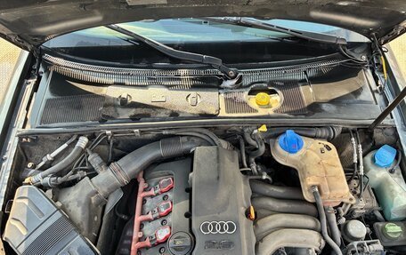 Audi A4, 2002 год, 650 000 рублей, 10 фотография